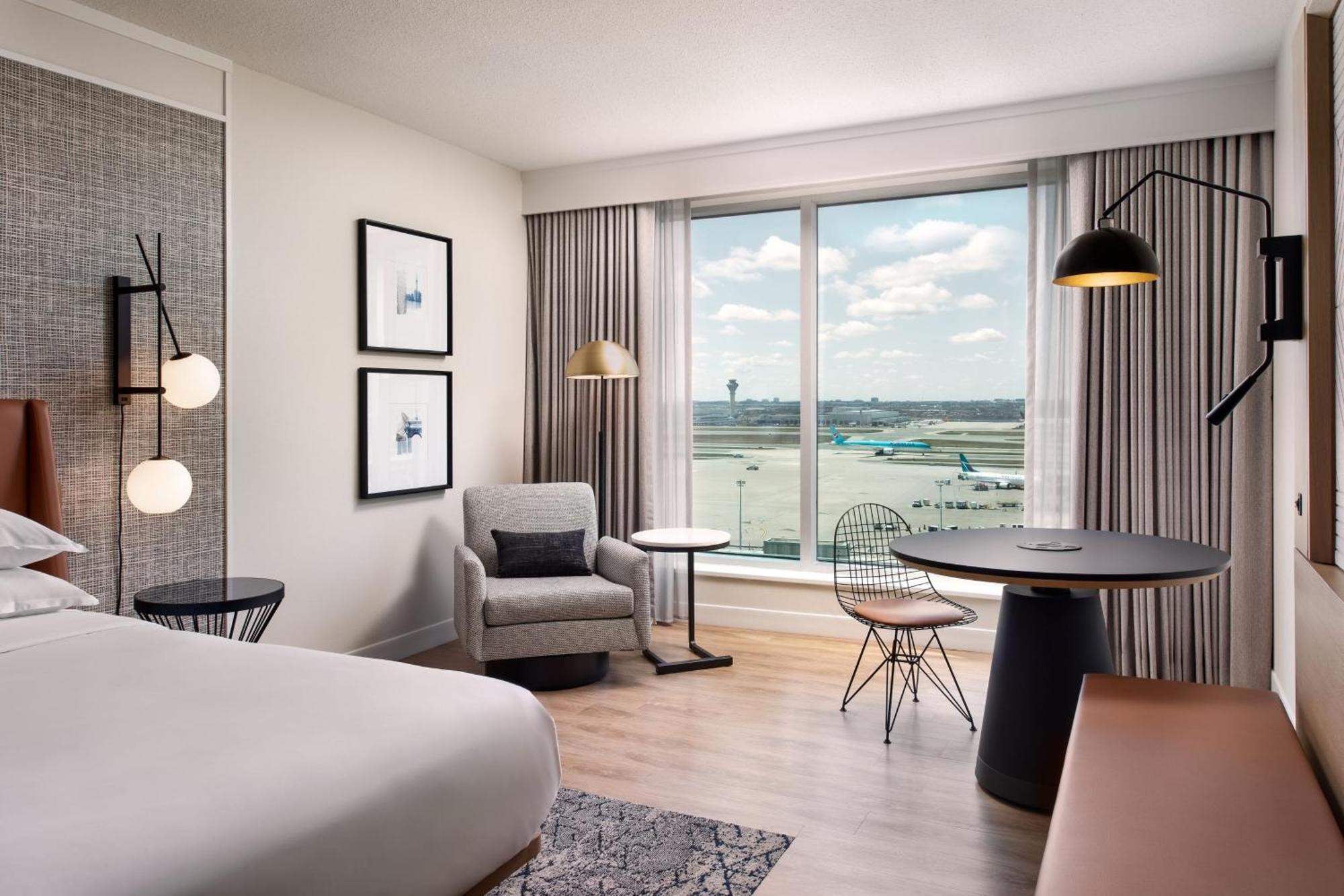 Club King Room Club Lounge Access