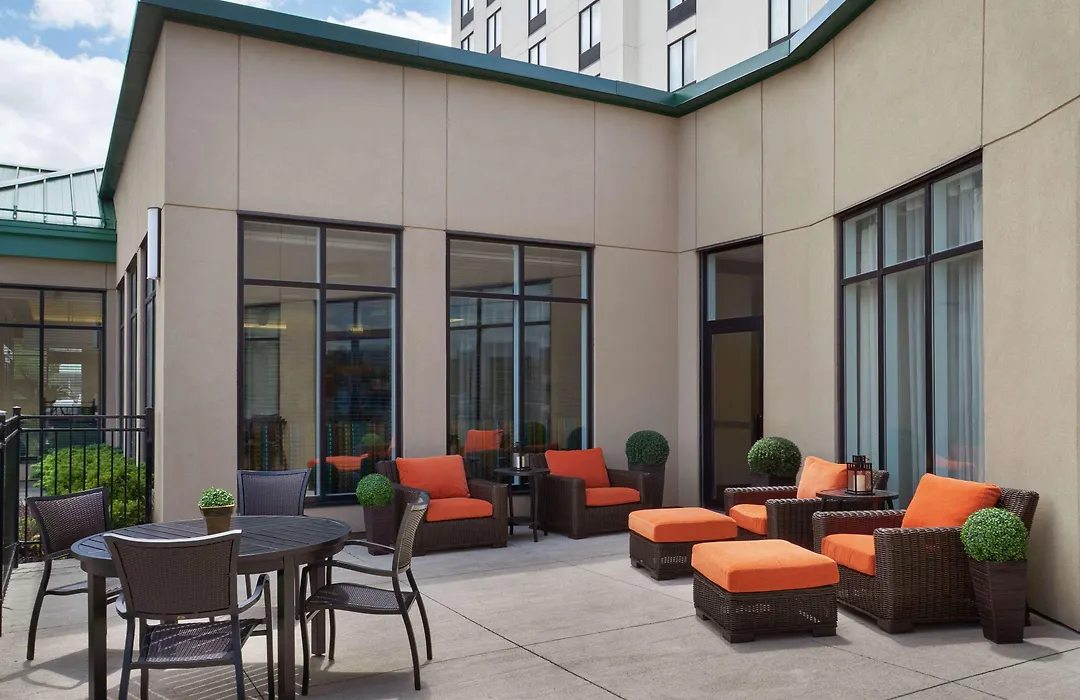 Hilton Garden Inn Toronto Airport West/Mississauga-1